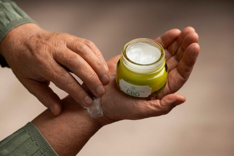 Meilleure crème rétinol en parapharmacie en Tunisie Guide Expert 2025