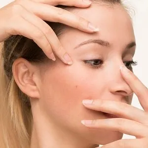 Contour des Yeux